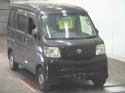Toyota Pixis Van