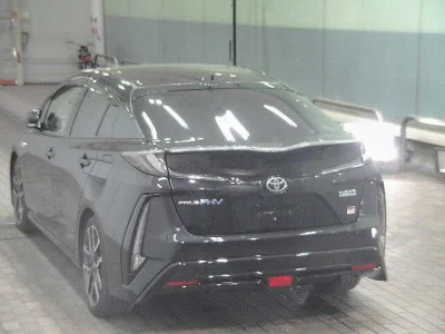 Toyota Prius PHV