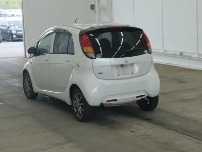 Mitsubishi I