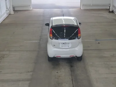 Mitsubishi I