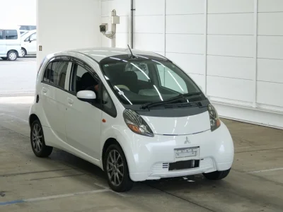 Mitsubishi I