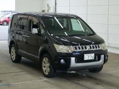 Mitsubishi DELICA D5