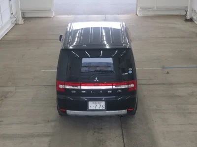 Mitsubishi DELICA D5