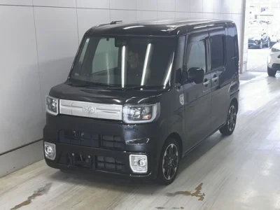 Toyota Pixis Mega