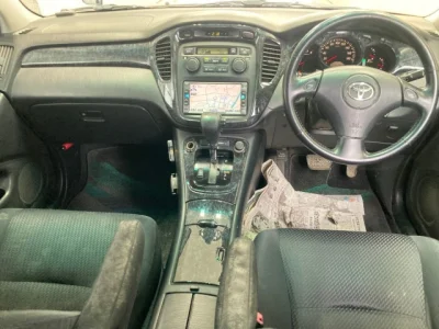 Toyota Kluger V