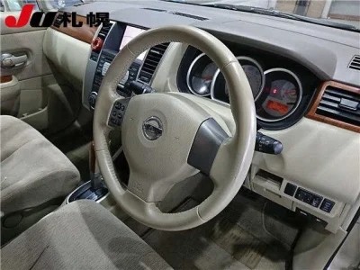 Nissan Tiida Latio