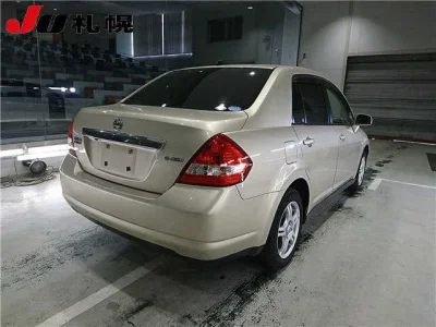 Nissan Tiida Latio