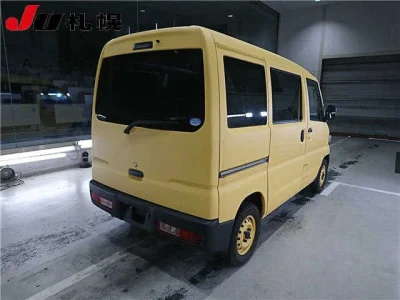 Mitsubishi Minicab Van