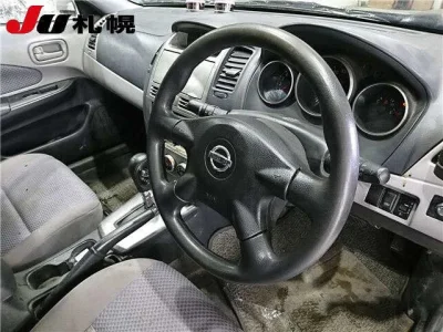 Nissan WINGROAD