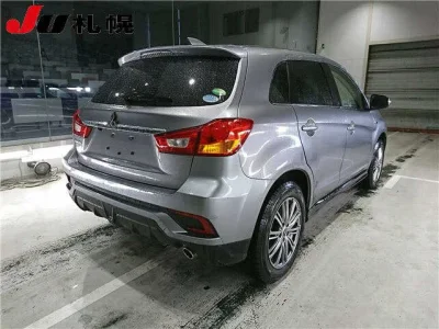 Mitsubishi RVR