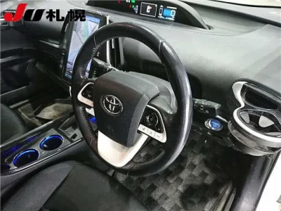 Toyota Prius PHV