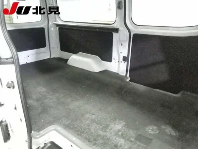 Isuzu Como