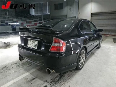 Subaru Legacy B4