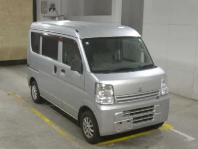 Mitsubishi Minicab Van