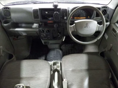 Mitsubishi Minicab Van