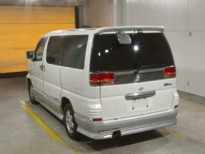 Nissan Elgrand