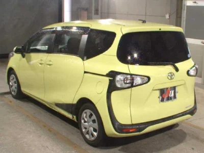 Toyota Sienta
