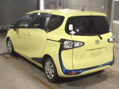 Toyota Sienta