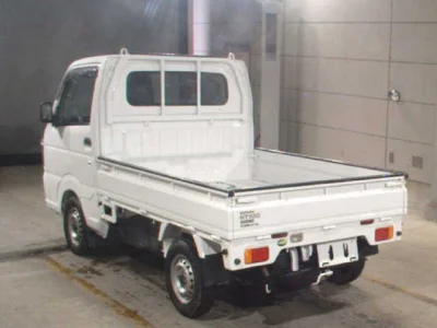 Nissan NT100 Clipper