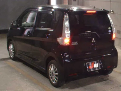 Mitsubishi EK CUSTOM