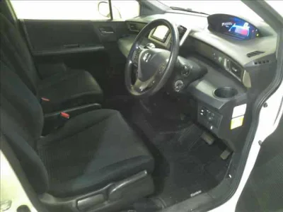 Honda Freed Spike