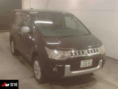 Mitsubishi DELICA D5