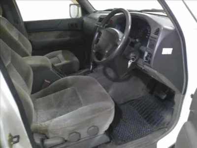 Nissan Safari