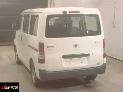 Toyota LiteAce Van