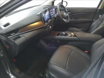 Nissan AURA