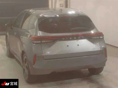 Nissan AURA