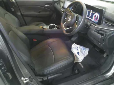 Nissan Aura