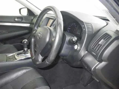 Nissan SKYLINE