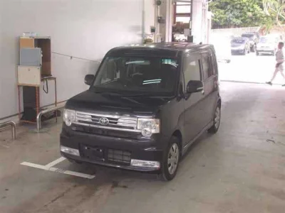Toyota Pixis Space