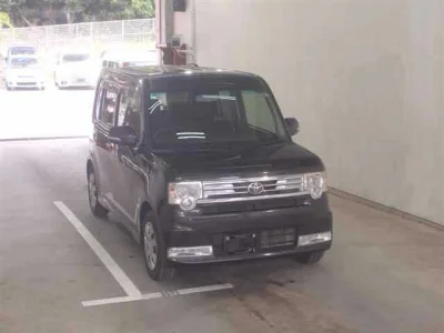 Toyota Pixis Space