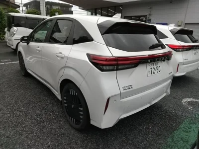 Nissan AURA