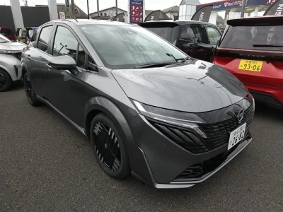 Nissan AURA