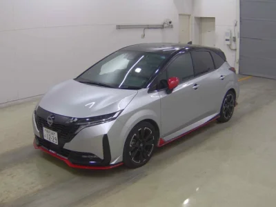 Nissan AURA