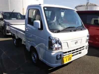 Nissan NT100 Clipper