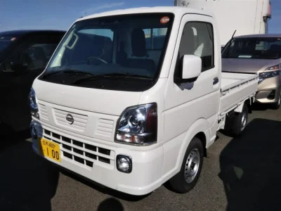 Nissan NT100 Clipper