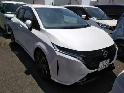 Nissan AURA