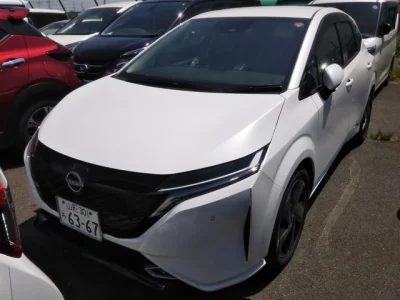 Nissan AURA