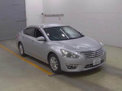 Nissan TEANA
