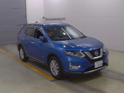 Nissan X-TRAIL