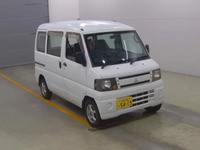 Mitsubishi Minicab Van
