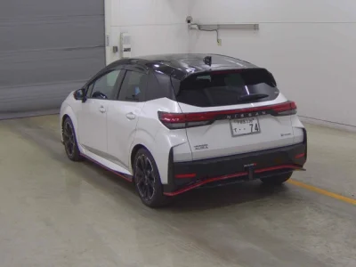 Nissan AURA