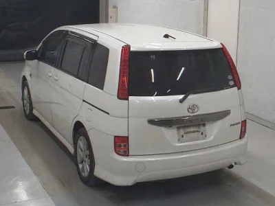 Toyota Isis
