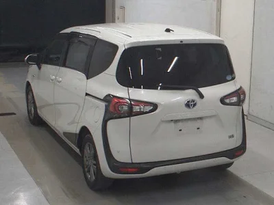 Toyota Sienta