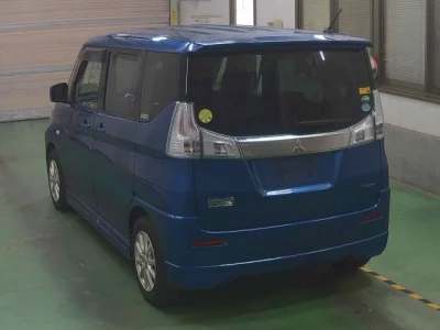 Mitsubishi Delica D:2