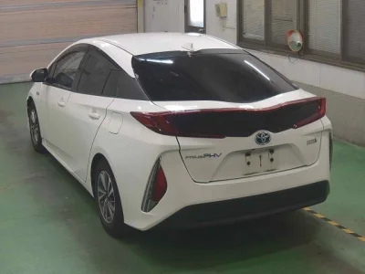 Toyota Prius PHV