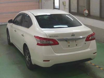 Nissan SYLPHY